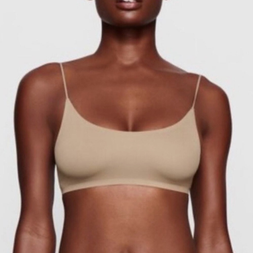 NWOTs SKIMS Naked Scoop Bralette - Sienna XS